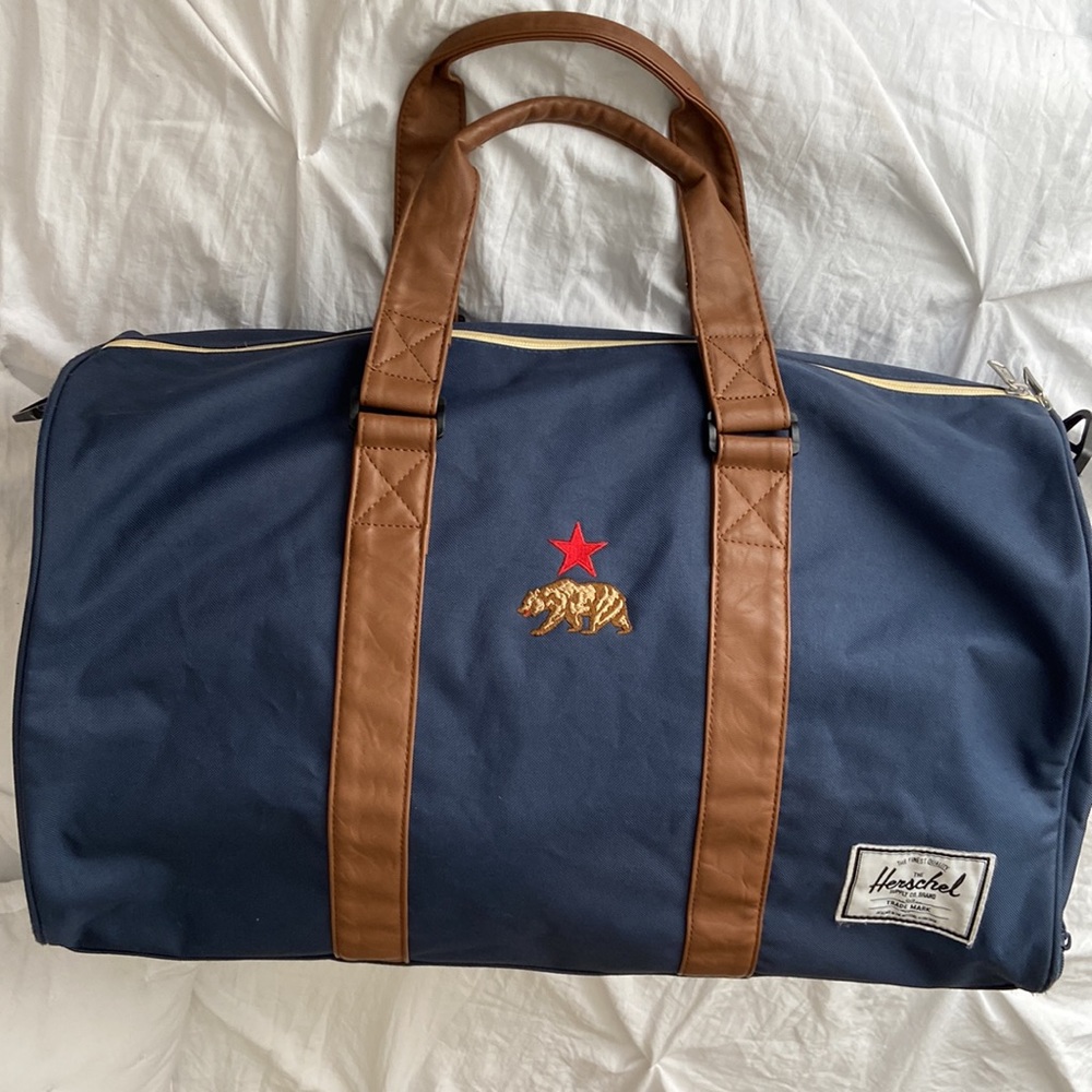Herschel Novel Duffel Bag, Blue/Saddle Brown, Classic 42.5L
